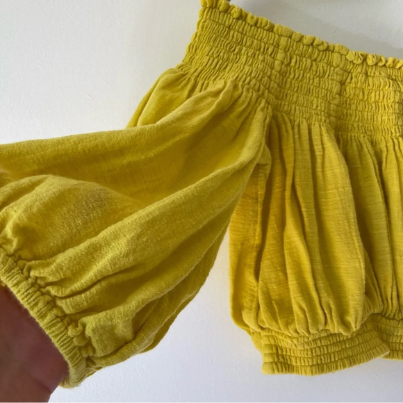 We the Free People Dancing Till Dawn Smocked Off The Shoulder crop Top yellow XS - Picture 4 of 10